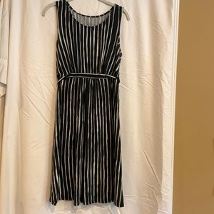 Liz Lange Maternity Black and White Stripped Stretchy Dress - Size: Medium
